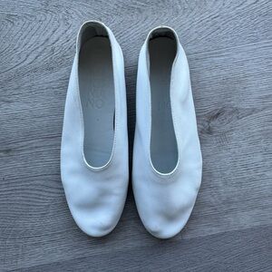 Martiniano white glove shoes size 6